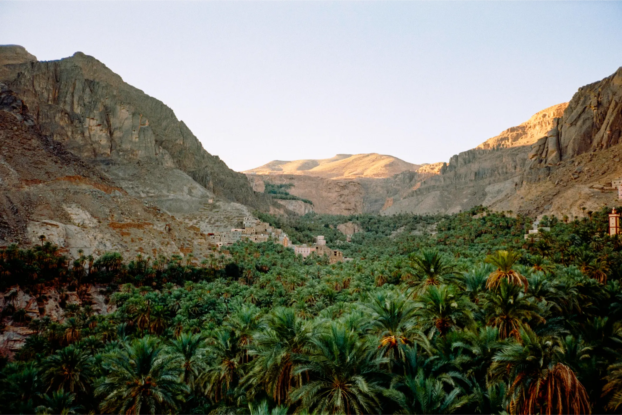 Le Paradis — palm oasis after a dangerous descent