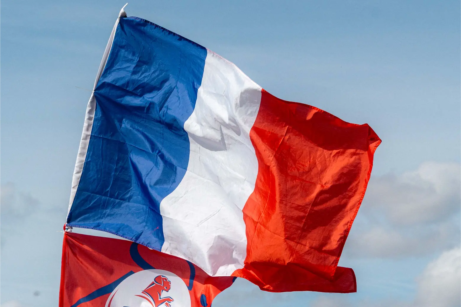 Strecken-Atmosphäre am Pavé während des 170-km-Rides